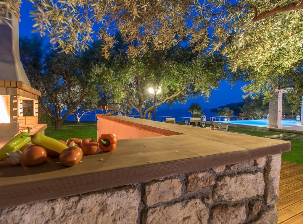 Avra Luxury Villa & Spa Keri Room photo
