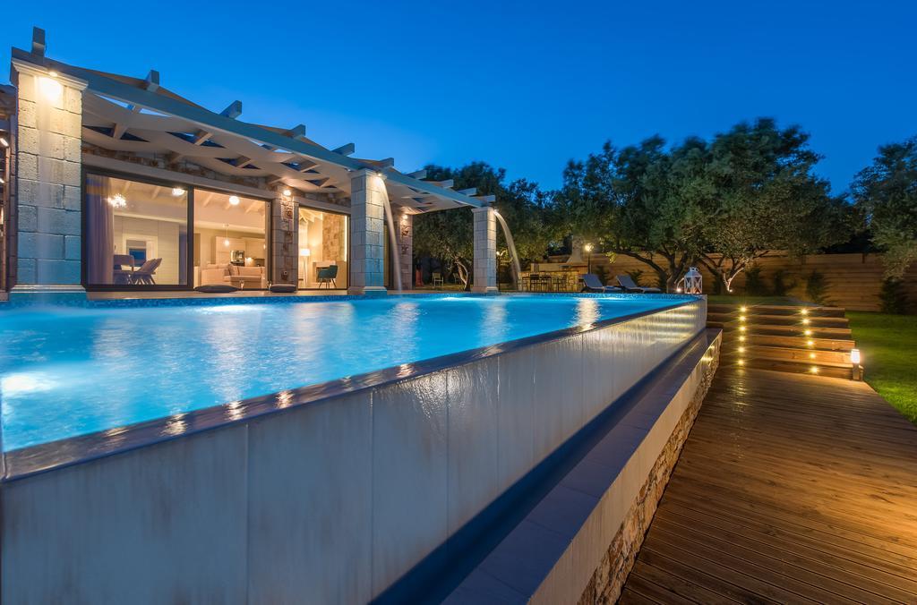 Avra Luxury Villa & Spa Keri Room photo